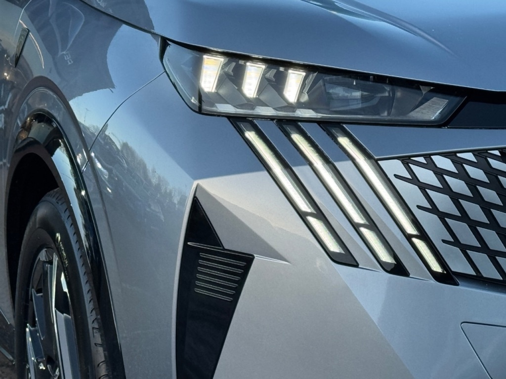 Used Peugeot E-3008 2025 for sale - 77095879: Photo 6