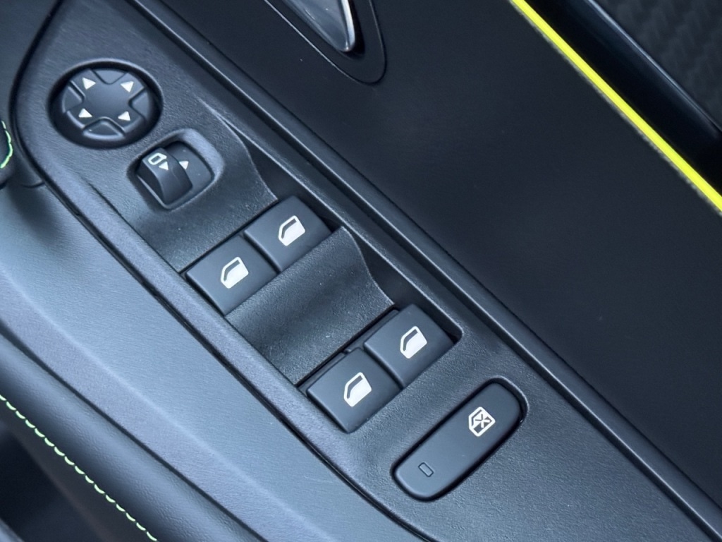 Used Peugeot 2008 2025 for sale - 76840539: Photo 34