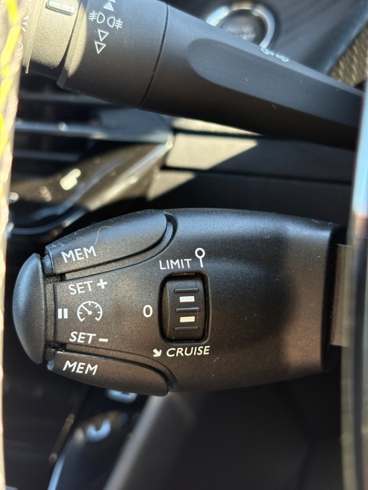 Used Peugeot 2008 2021 for sale - 76830473: Photo 26