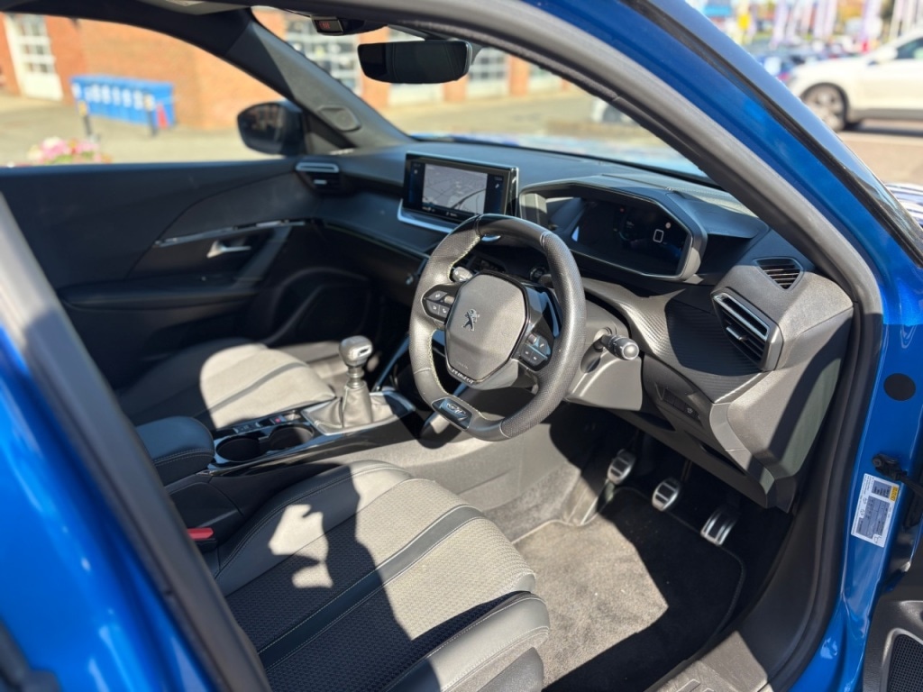 Used Peugeot 2008 2021 for sale - 76830473: Photo 5