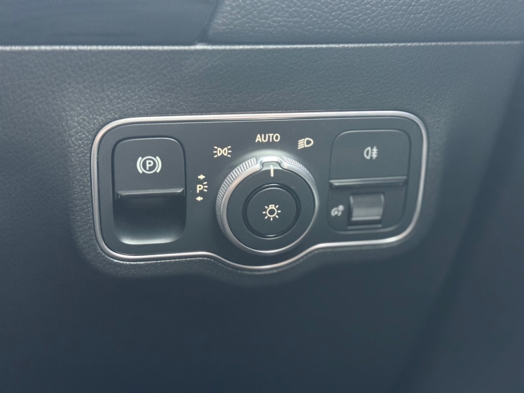 Used Mercedes-Benz GLA 2023 for sale - 78043873: Photo 33