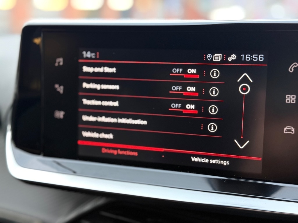 Used Peugeot 2008 2023 for sale - 76830478: Photo 18