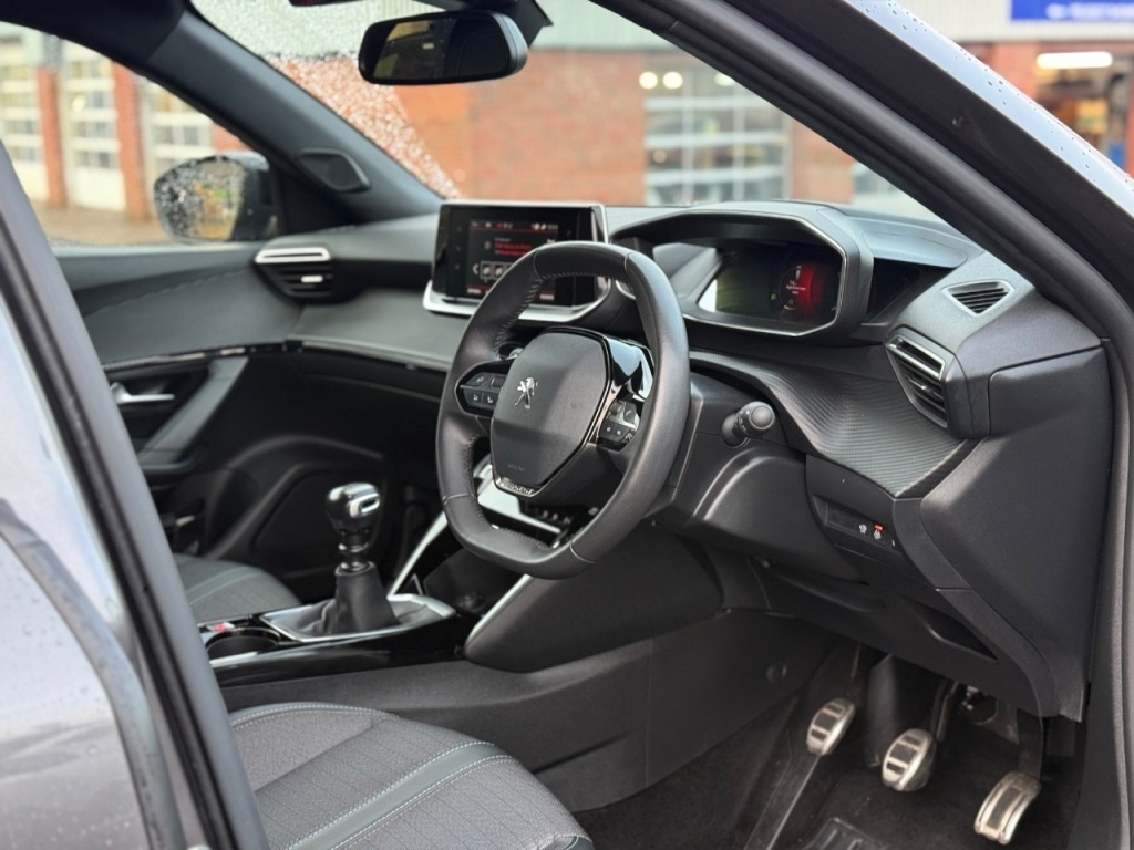 Used Peugeot 2008 2023 for sale - 76830478: Photo 6