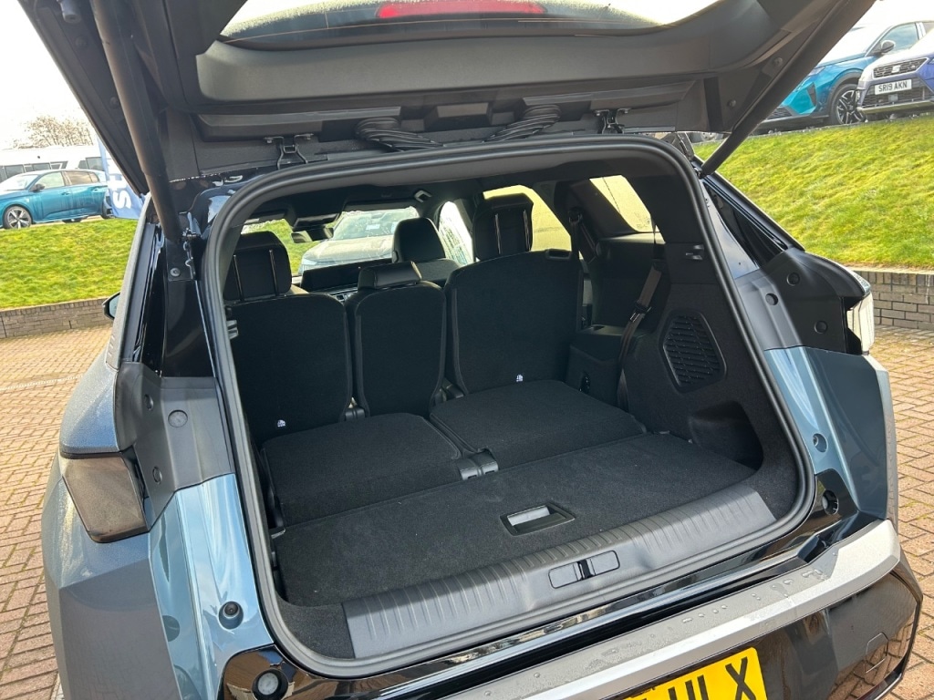 Used Peugeot 5008 2024 for sale - 76840410: Photo 13