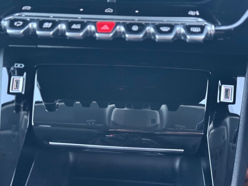 Used Peugeot 208 2024 for sale - 77211632: Photo 14