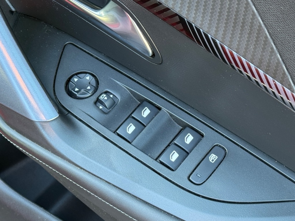 Used Peugeot 2008 2020 for sale - 76840522: Photo 27