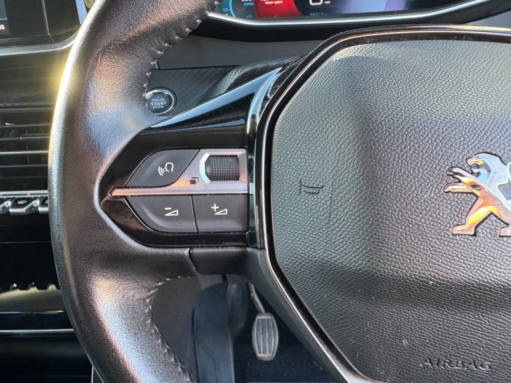 Used Peugeot 2008 2020 for sale - 76840522: Photo 30