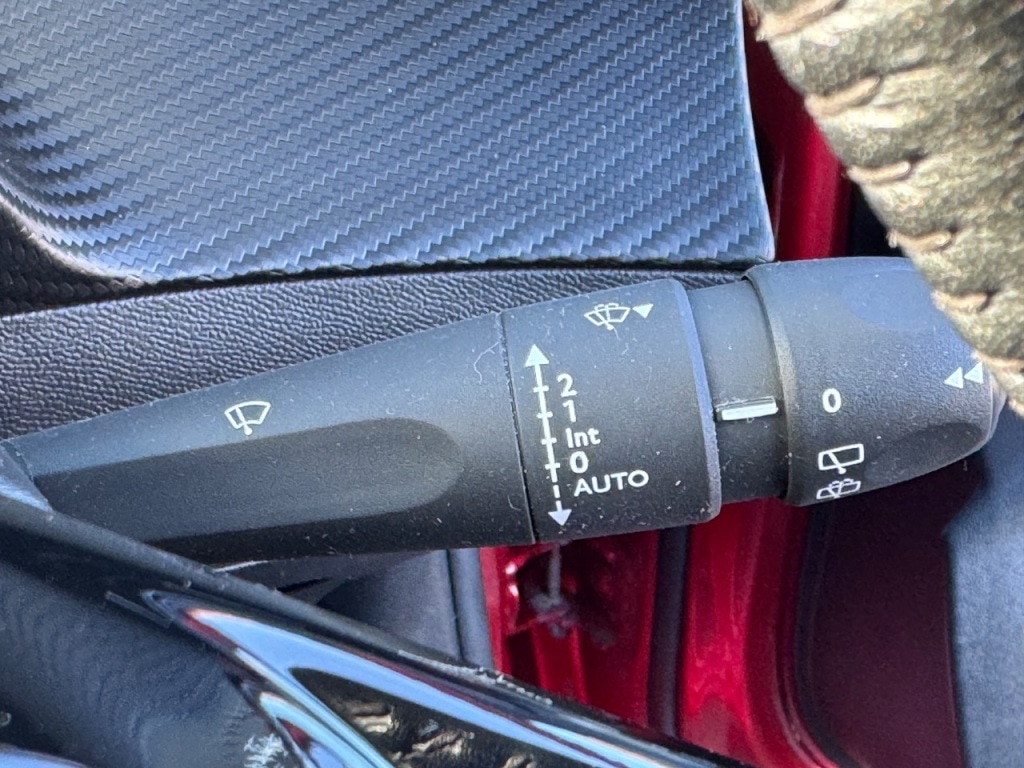 Used Peugeot 2008 2020 for sale - 76840522: Photo 32