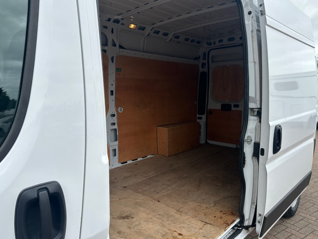 Used Peugeot Boxer 2023 for sale - 76836121: Photo 30