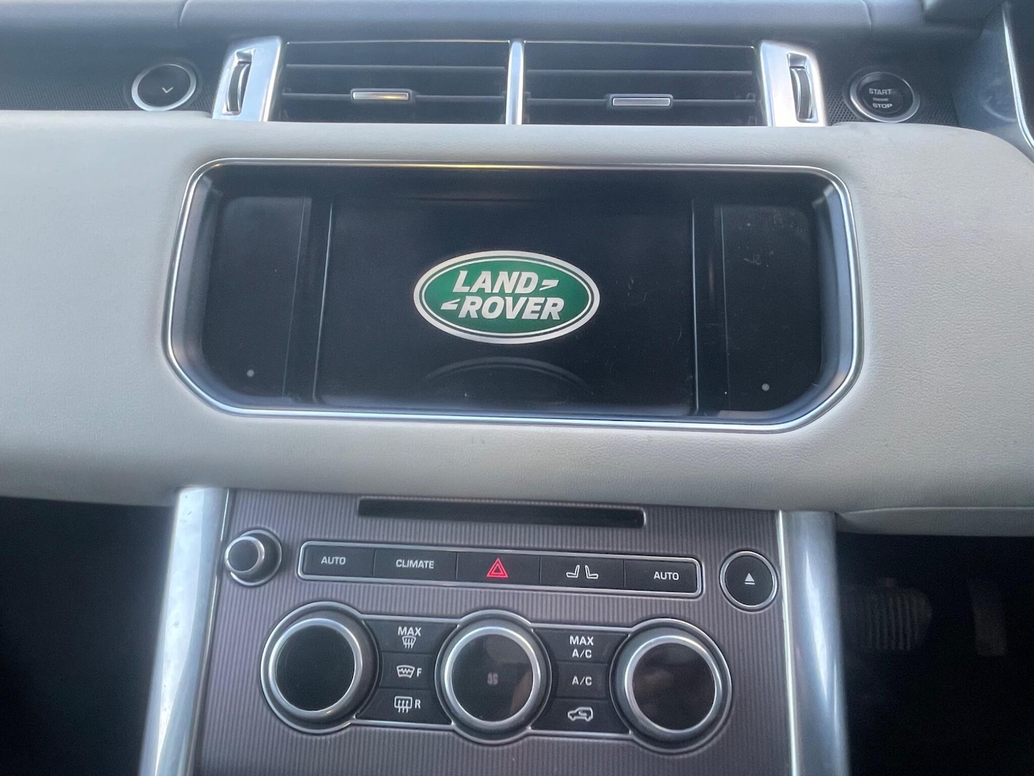 Used Land Rover Range Rover Sport 2016 for sale - 77016305: Photo 32