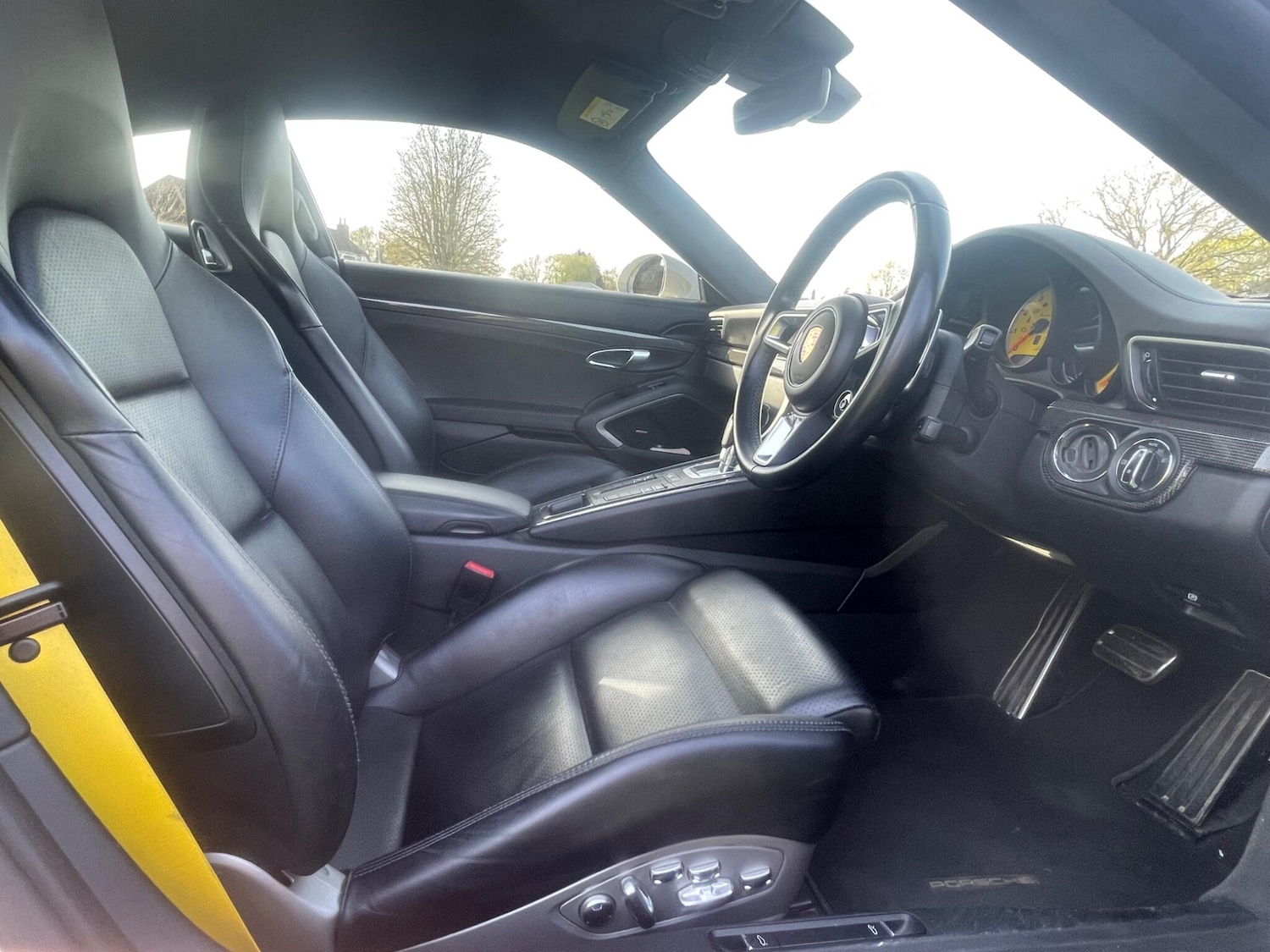 Used Porsche 911 2018 for sale - 78184369: Photo 29