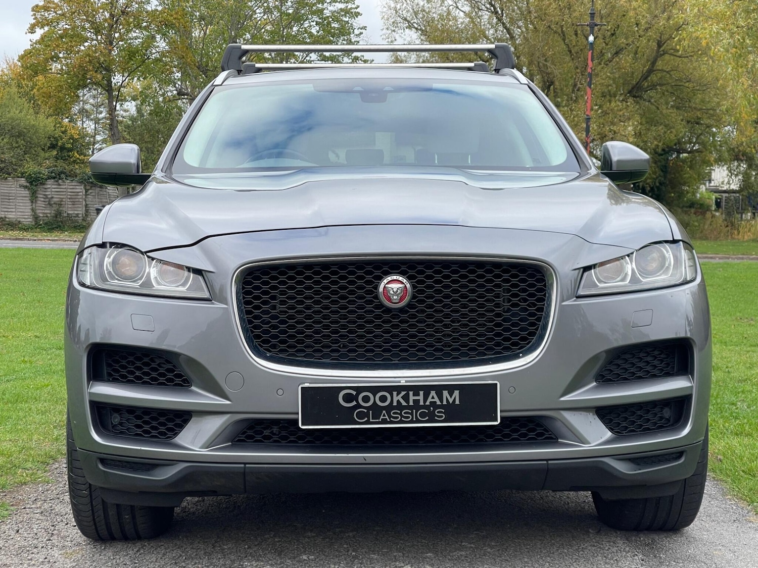 Used Jaguar F-Pace 2019 for sale - 76579736: Photo 10