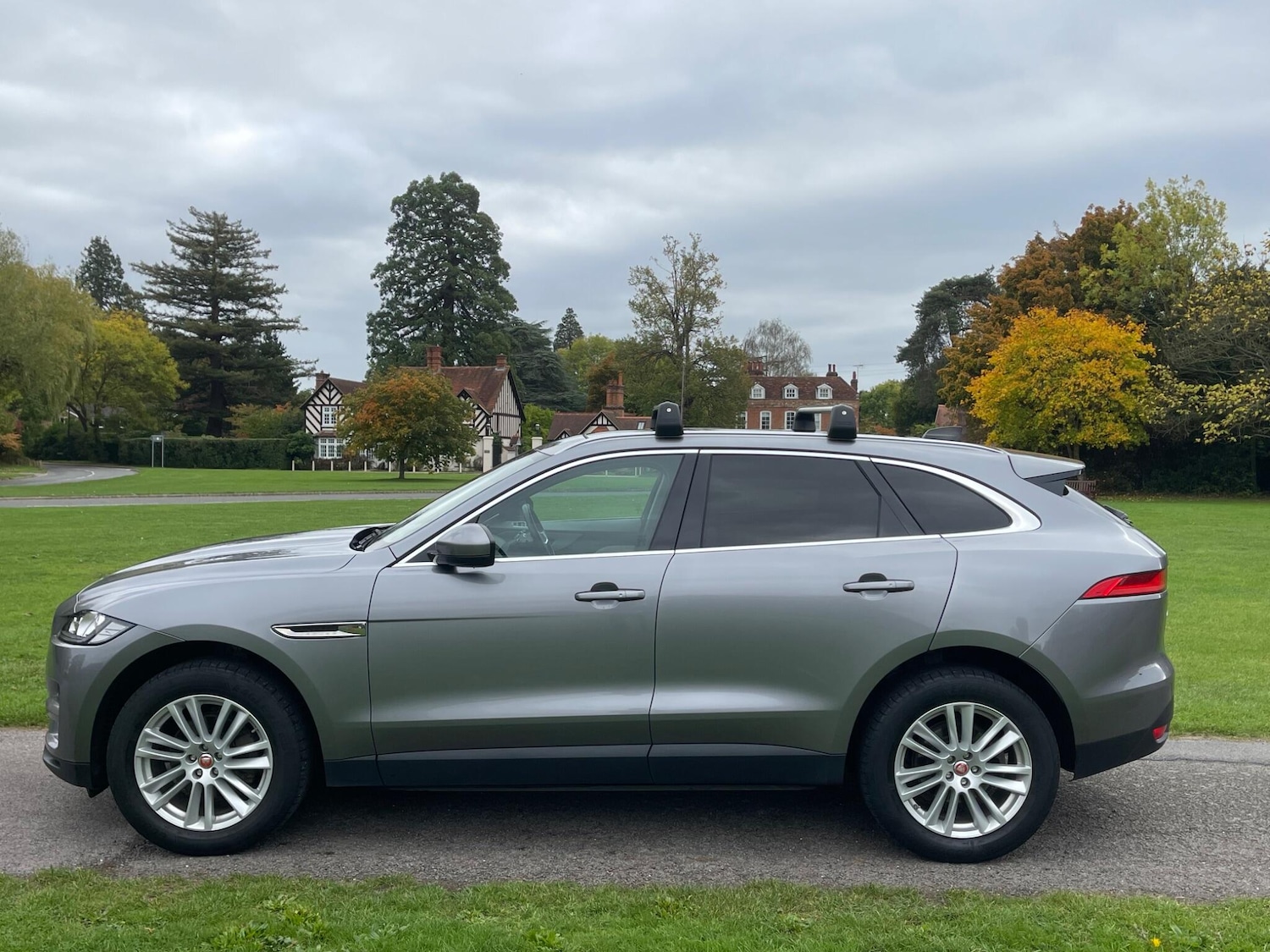 Used Jaguar F-Pace 2019 for sale - 76579736: Photo 16