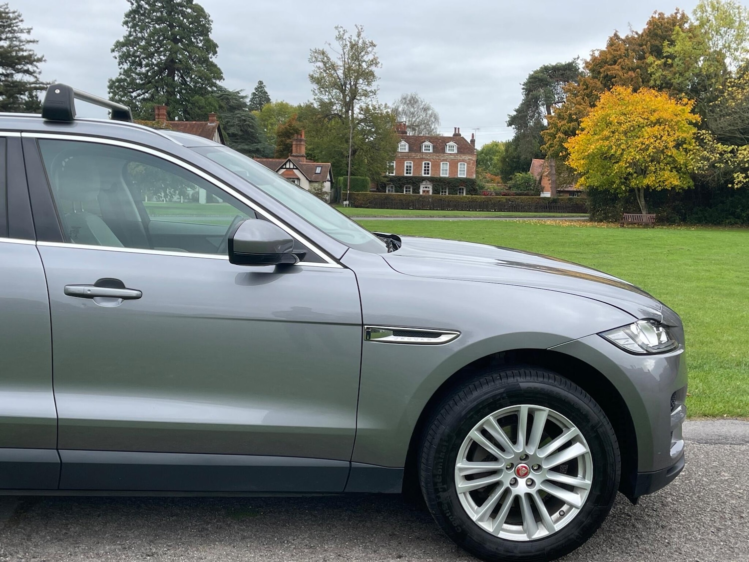 Used Jaguar F-Pace 2019 for sale - 76579736: Photo 20