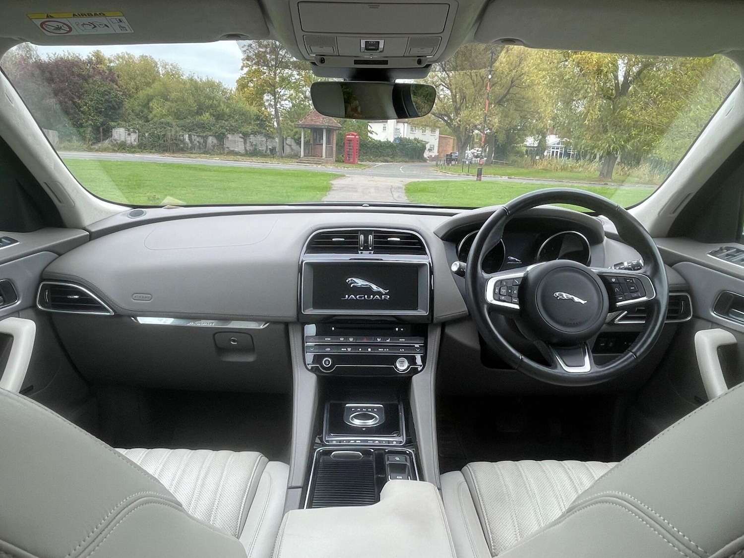 Used Jaguar F-Pace 2019 for sale - 76579736: Photo 23