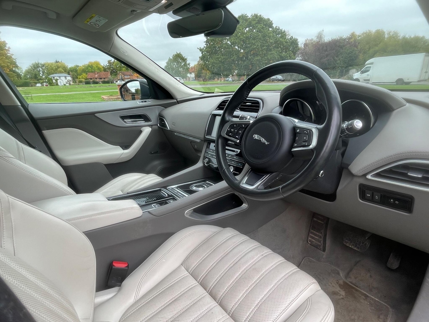 Used Jaguar F-Pace 2019 for sale - 76579736: Photo 24