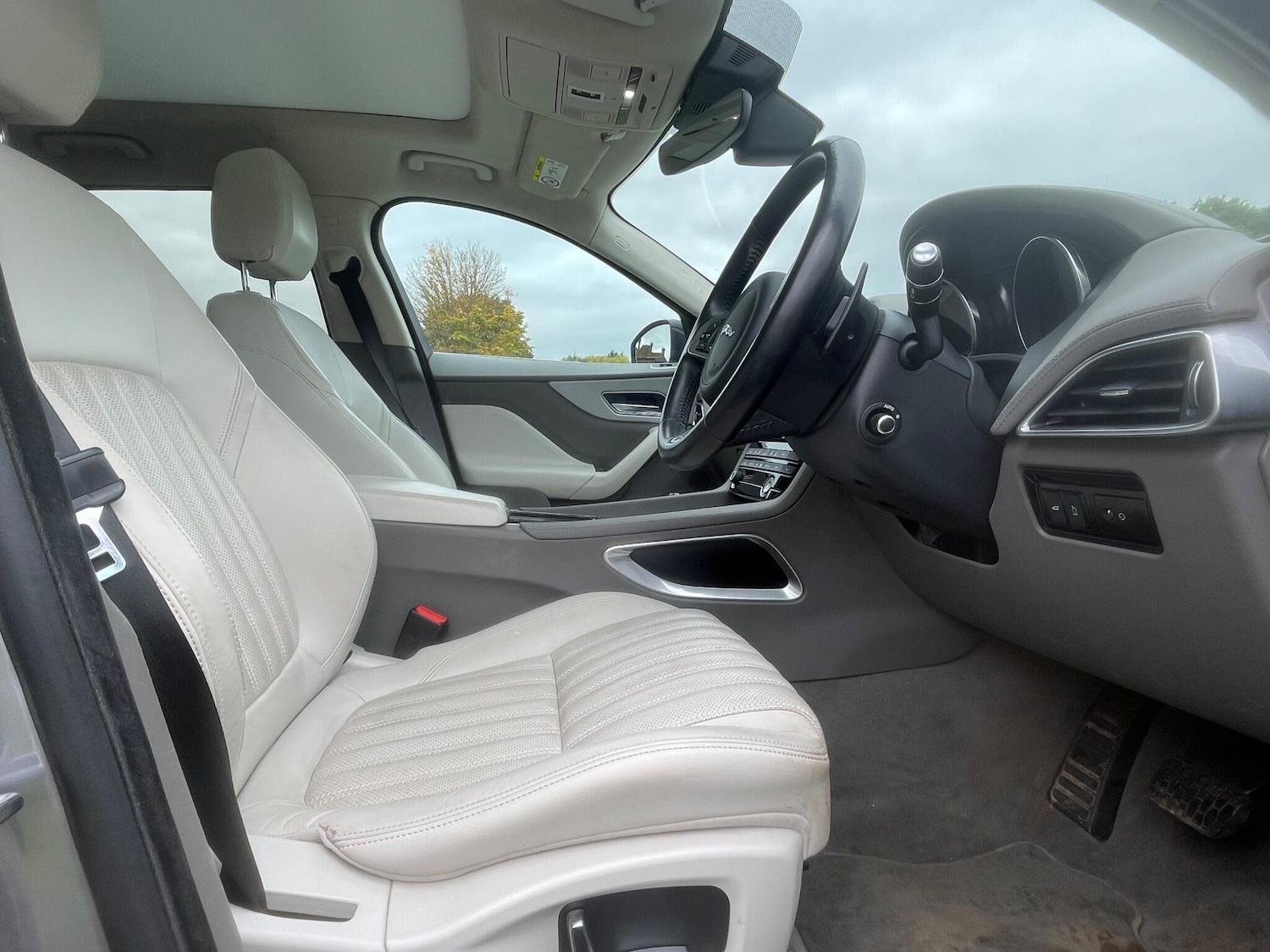 Used Jaguar F-Pace 2019 for sale - 76579736: Photo 25