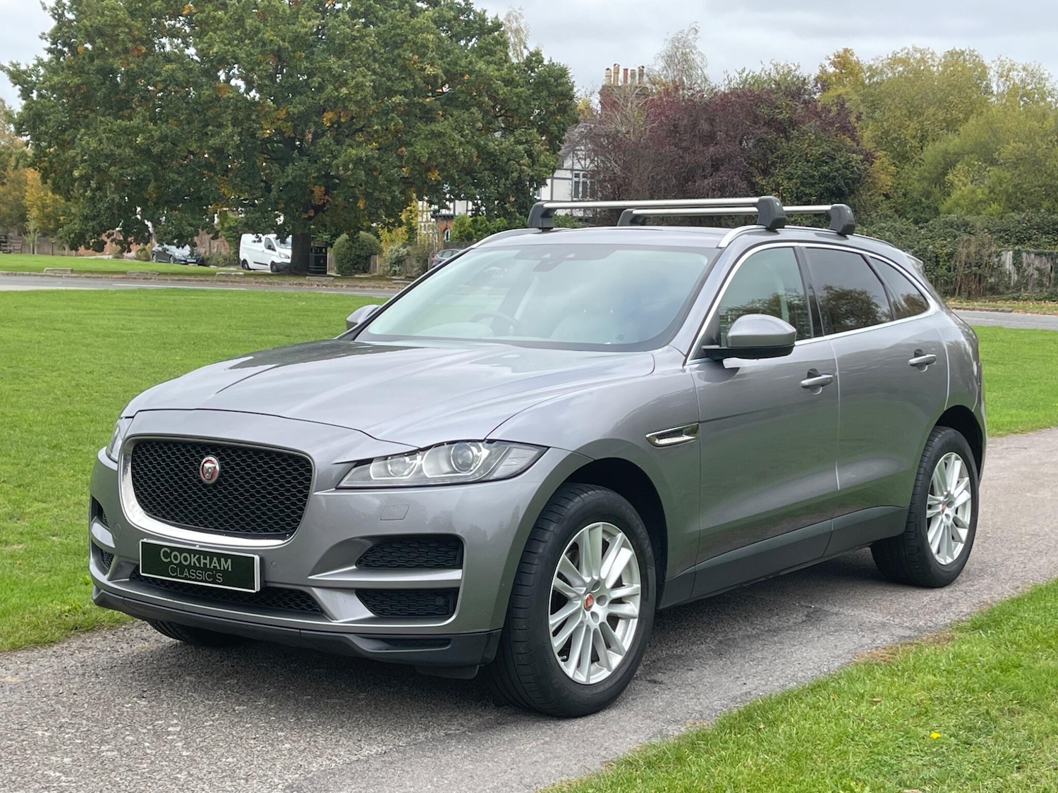 Used Jaguar F-Pace 2019 for sale - 76579736: Photo 3