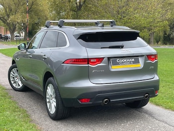 Used Jaguar F-Pace 2019 for sale - 76579736: Photo