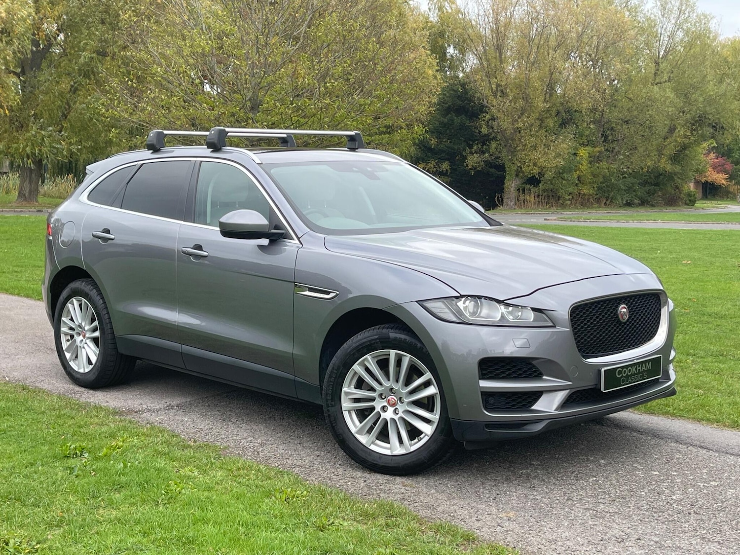 Used Jaguar F-Pace 2019 for sale - 76579736: Photo 5
