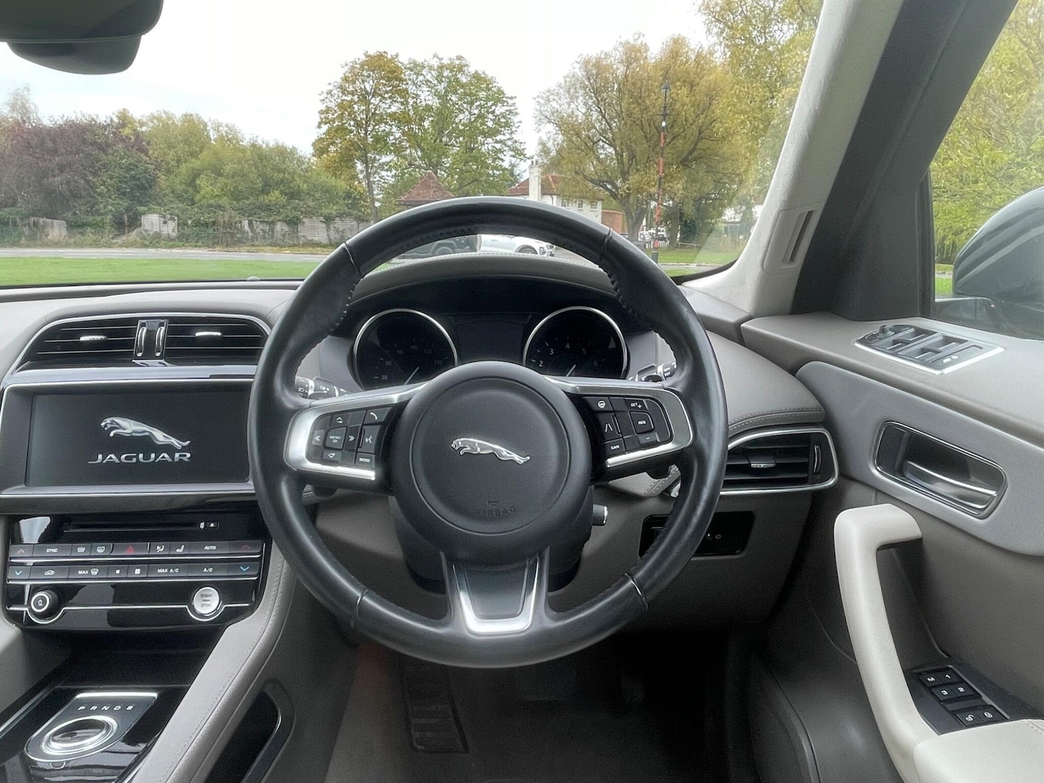 Used Jaguar F-Pace 2019 for sale - 76579736: Photo 55