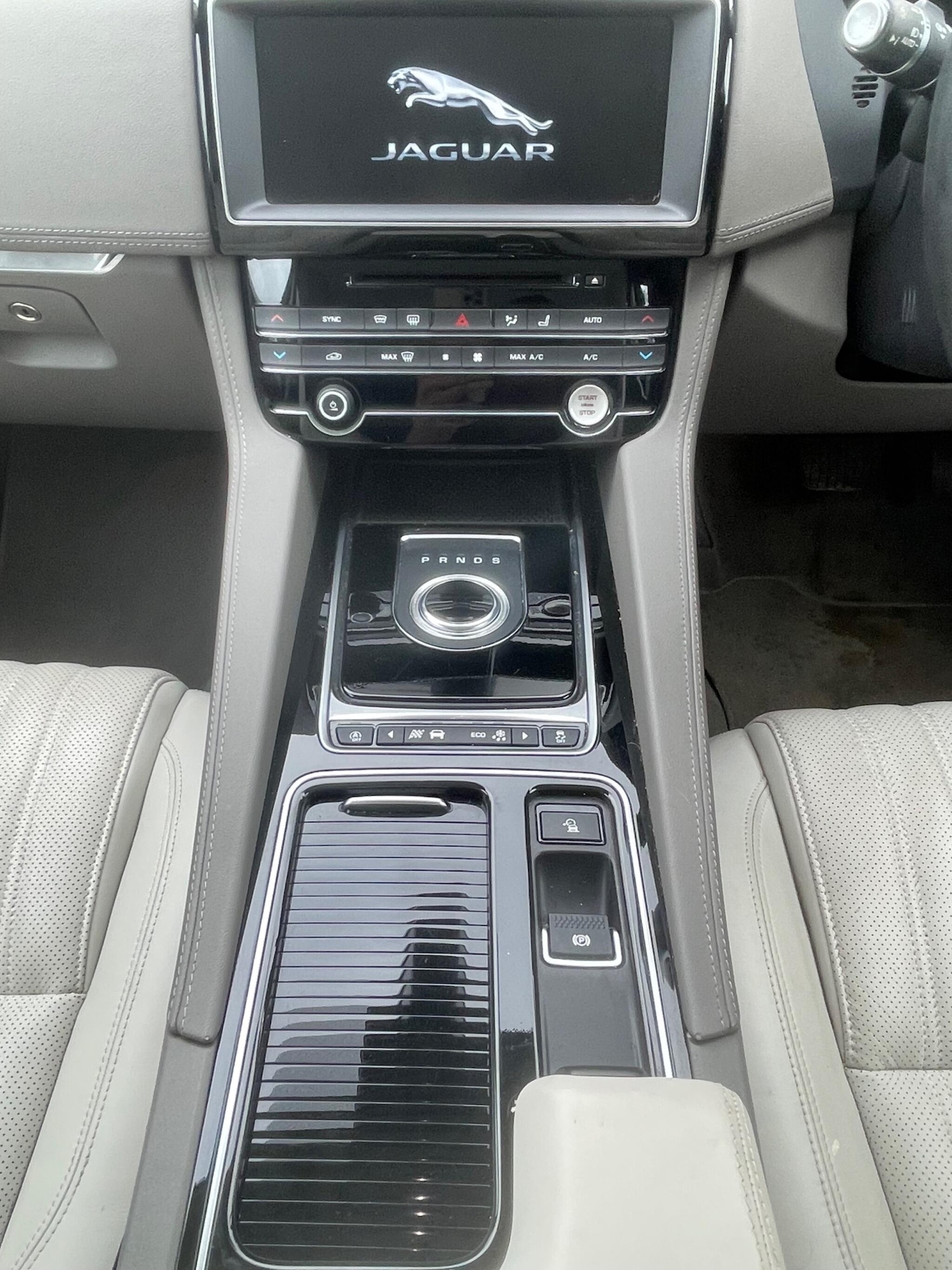 Used Jaguar F-Pace 2019 for sale - 76579736: Photo 57