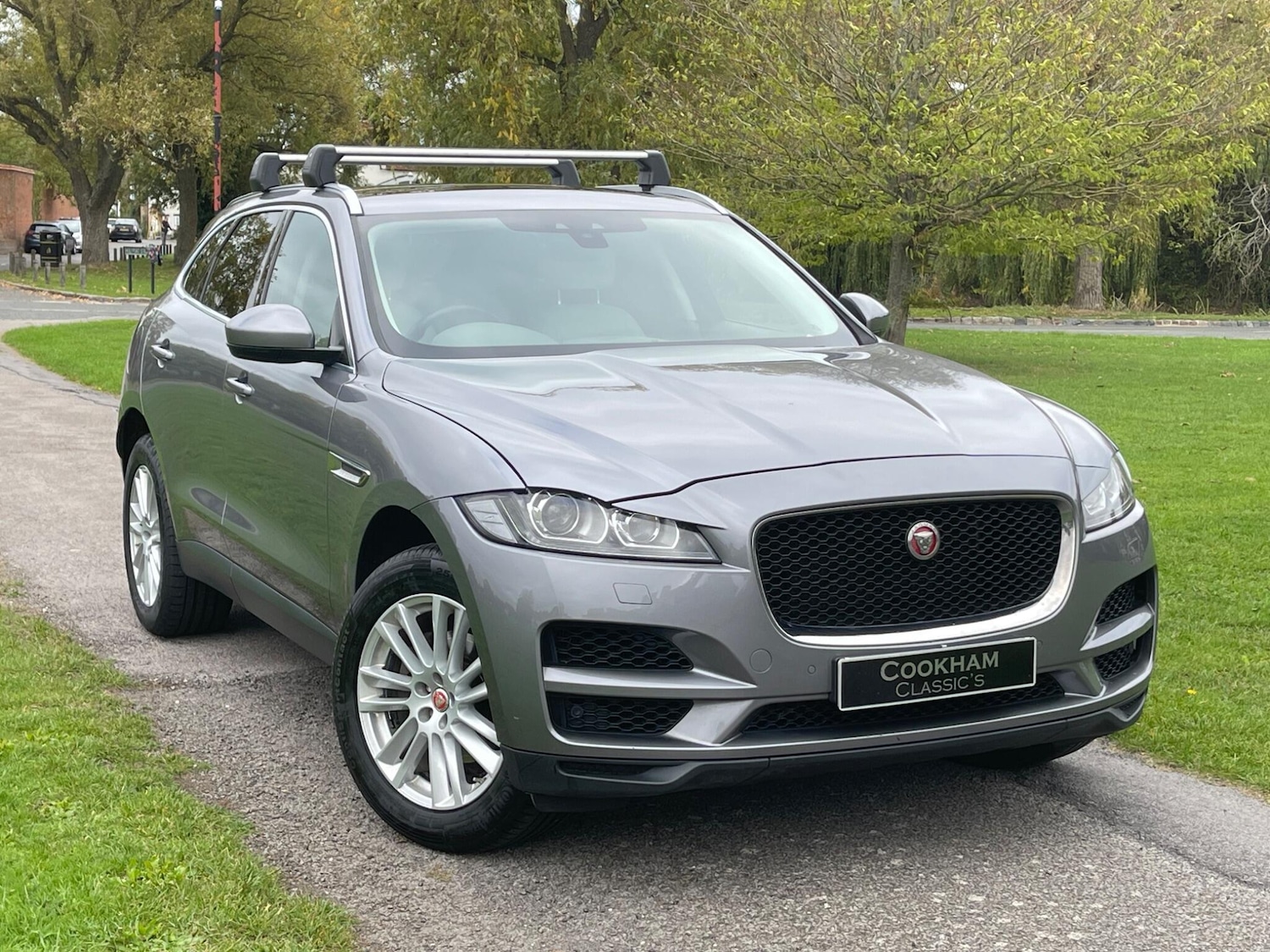 Used Jaguar F-Pace 2019 for sale - 76579736: Photo 6