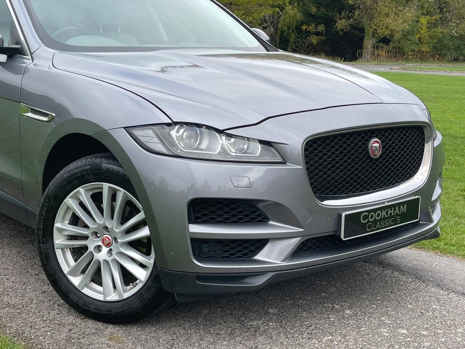 Used Jaguar F-Pace 2019 for sale - 76579736: Photo 8