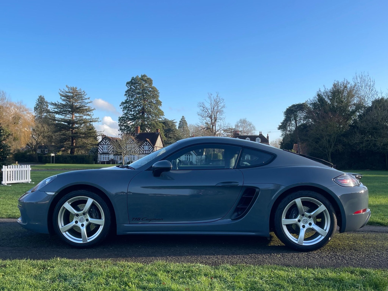 Used Porsche Cayman 2017 for sale - 77015697: Photo 12