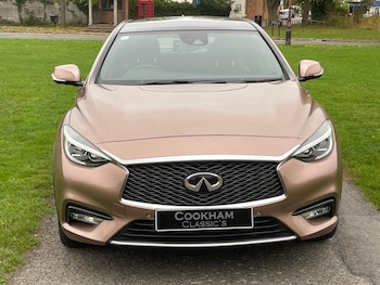 Used Infiniti Q30 2015 for sale - 76592838: Photo