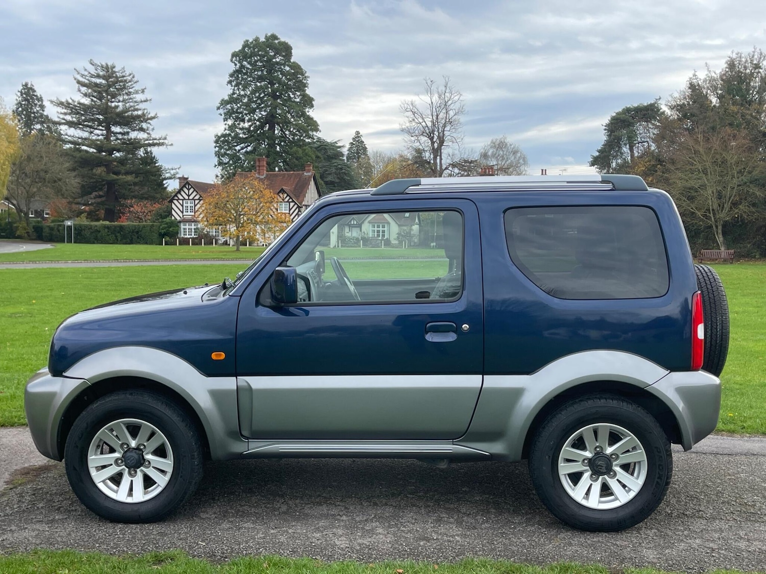 Used Suzuki Jimny 2010 for sale - 76579738: Photo 12