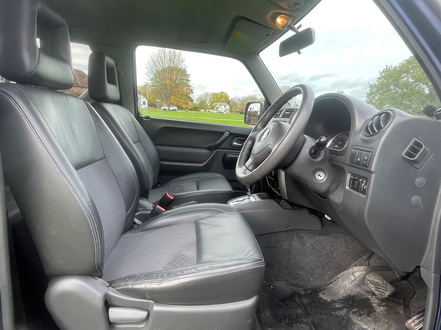 Used Suzuki Jimny 2010 for sale - 76579738: Photo 22