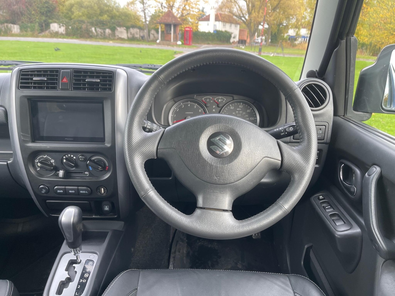 Used Suzuki Jimny 2010 for sale - 76579738: Photo 43