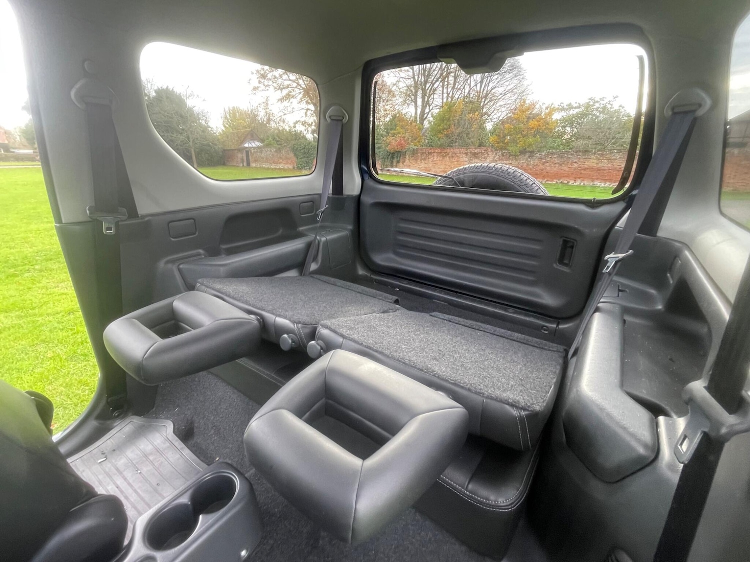 Used Suzuki Jimny 2010 for sale - 76579738: Photo 45