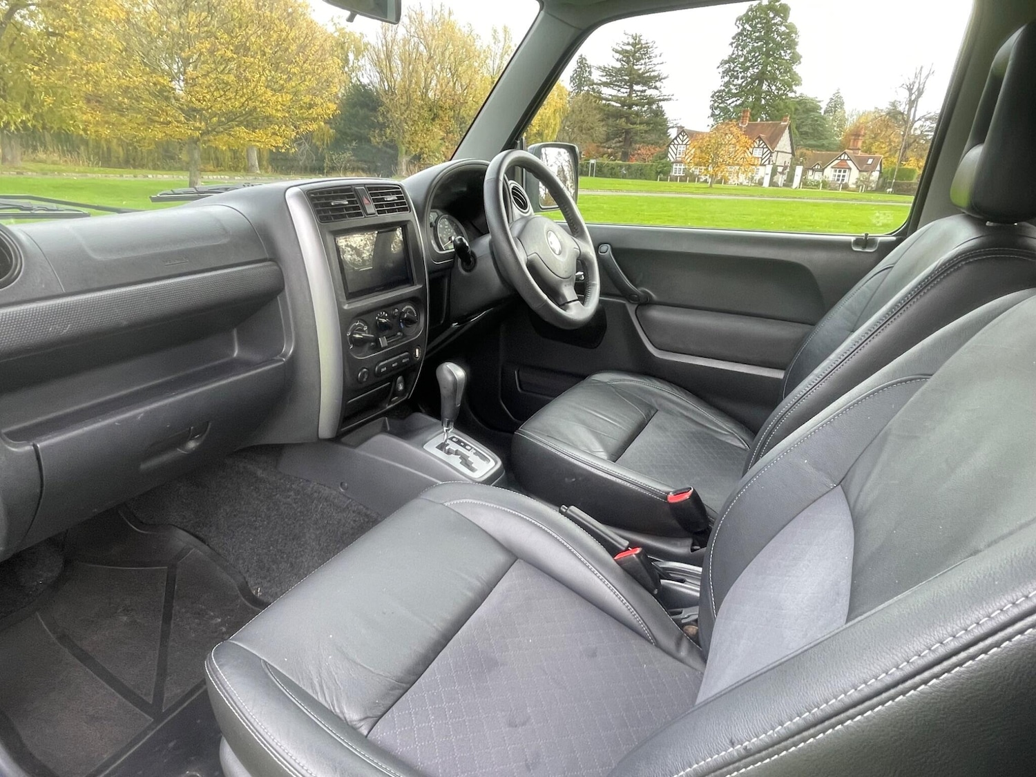 Used Suzuki Jimny 2010 for sale - 76579738: Photo 46