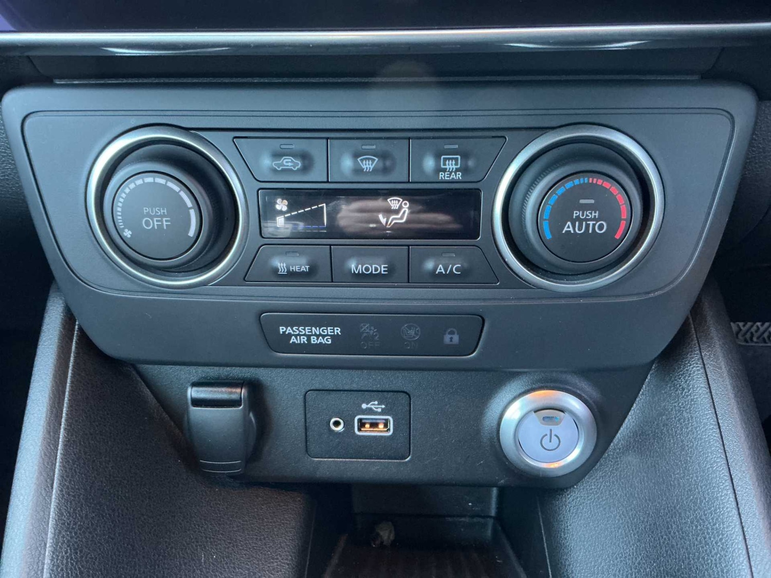 Used Nissan Leaf 2022 for sale - 76382636: Photo 11