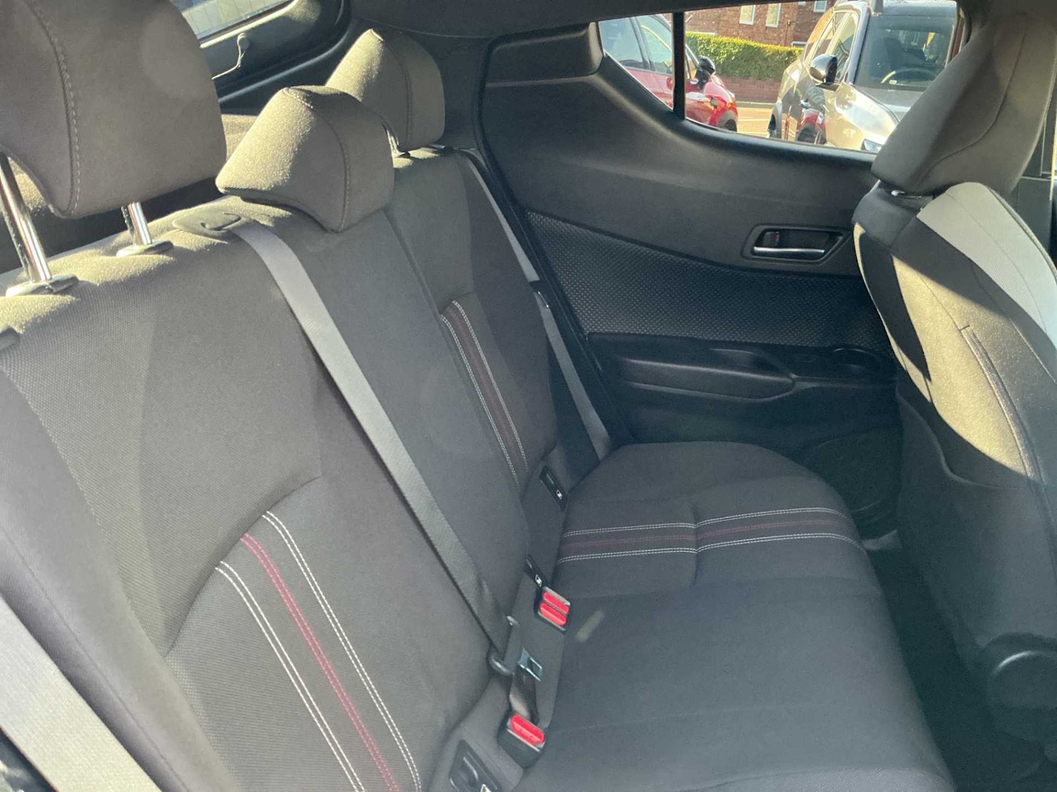Used Toyota C-HR 2023 for sale - 76382632: Photo 15