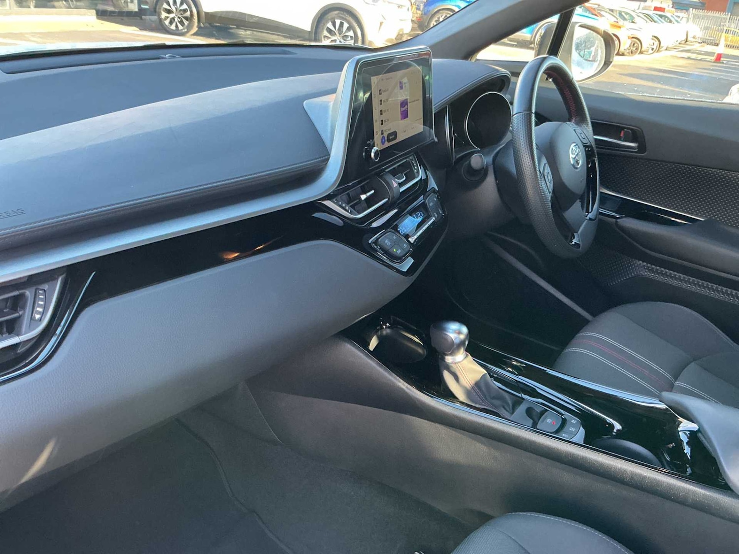 Used Toyota C-HR 2023 for sale - 76382632: Photo 7