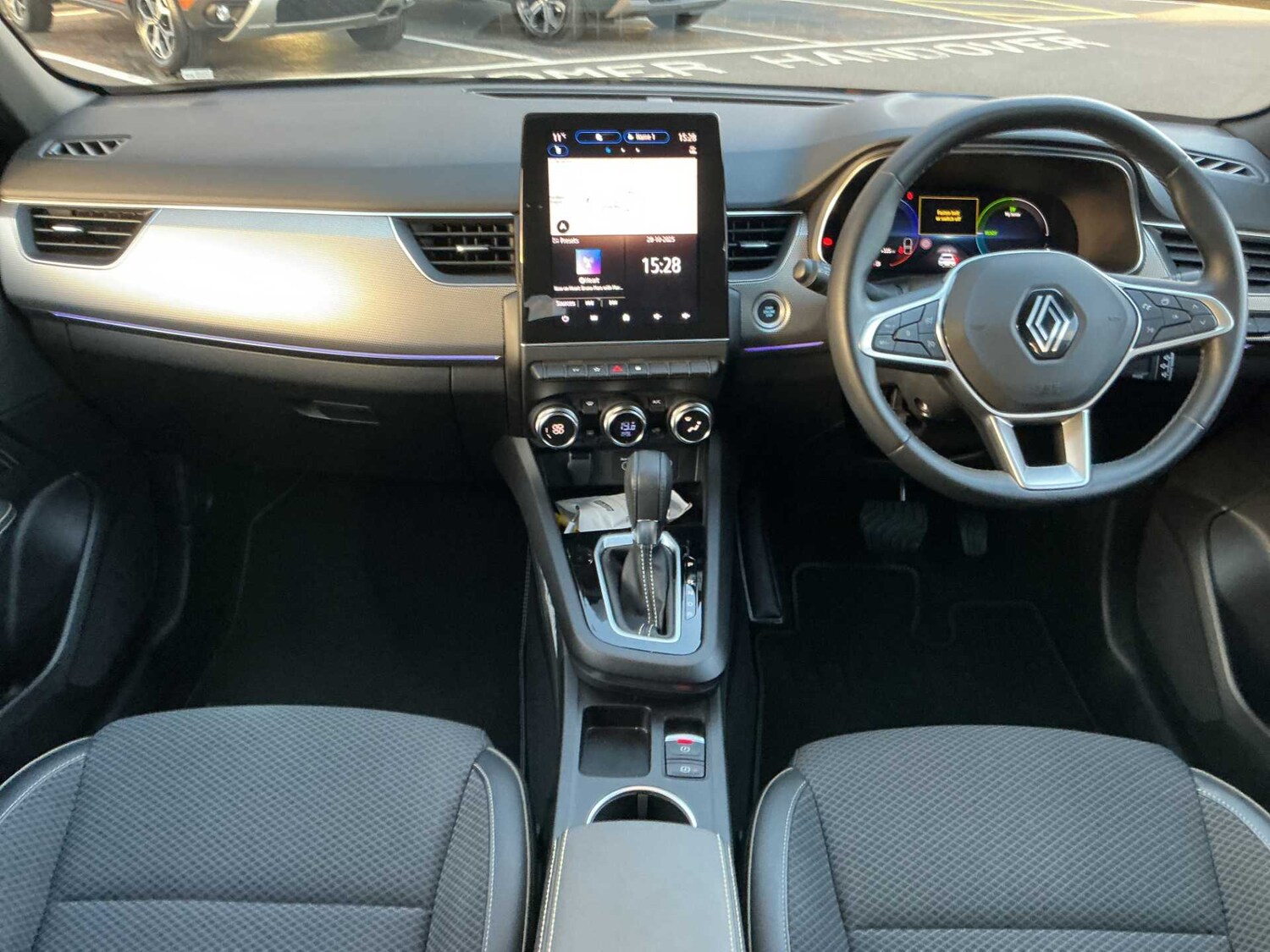 Used Renault Arkana 2024 for sale - 76396914: Photo 8