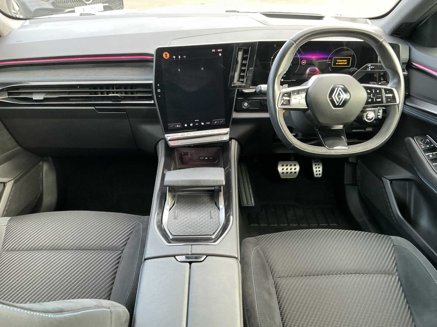 Used Renault Austral 2023 for sale - 78011653: Photo 8