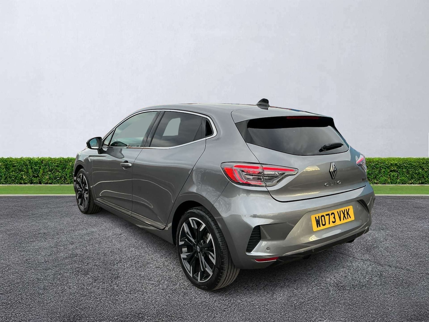 Used Renault Clio 2024 for sale - 77487561: Photo 2