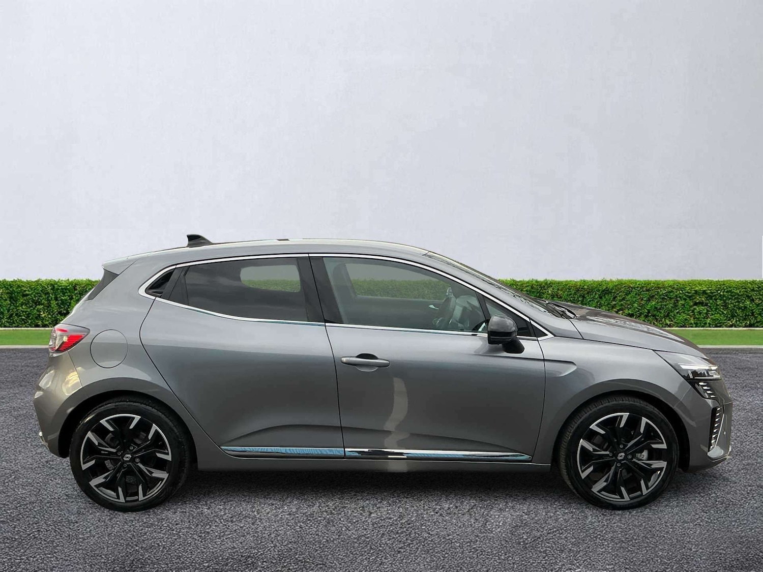 Used Renault Clio 2024 for sale - 77487561: Photo 3