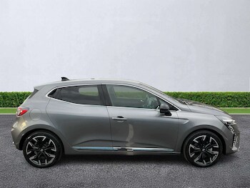 Used Renault Clio 2024 for sale - 77487561: Photo