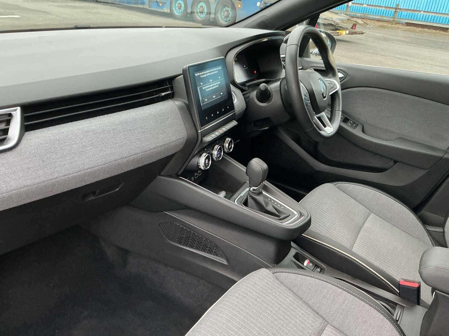 Used Renault Clio 2024 for sale - 77487561: Photo 7