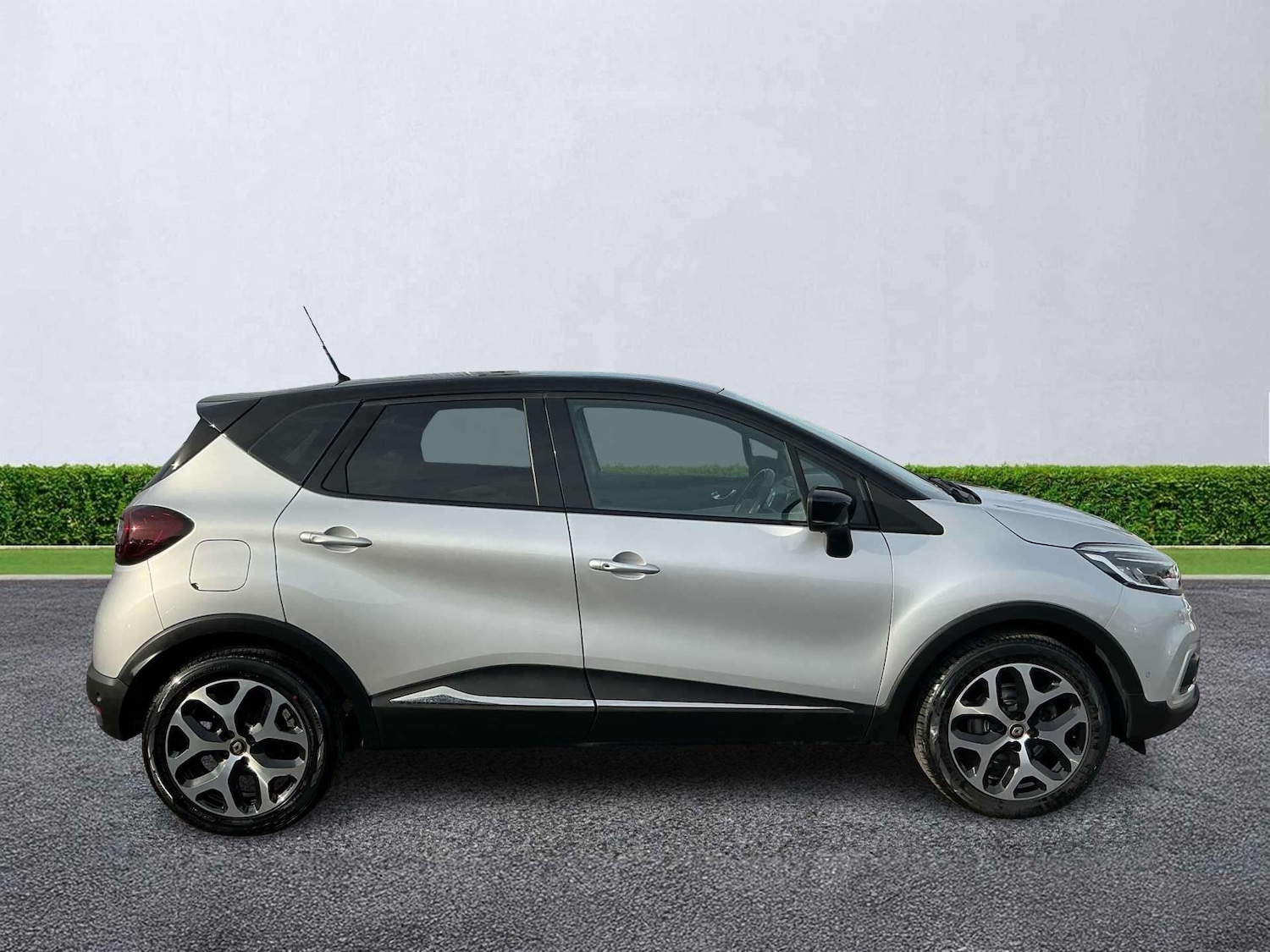 Used Renault Captur 2019 for sale - 78196558: Photo 3