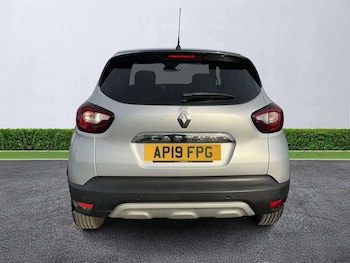 Used Renault Captur 2019 for sale - 78196558: Photo