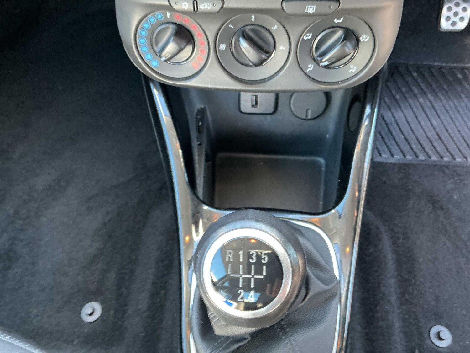 Used Vauxhall ADAM 2017 for sale - 78192204: Photo 11