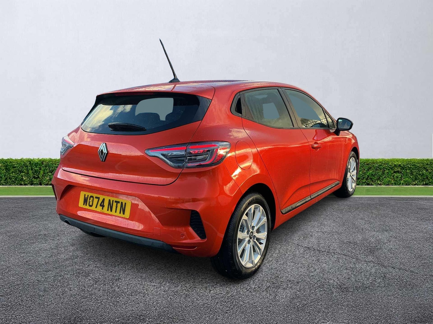 Used Renault Clio 2025 for sale - 76969964: Photo 17