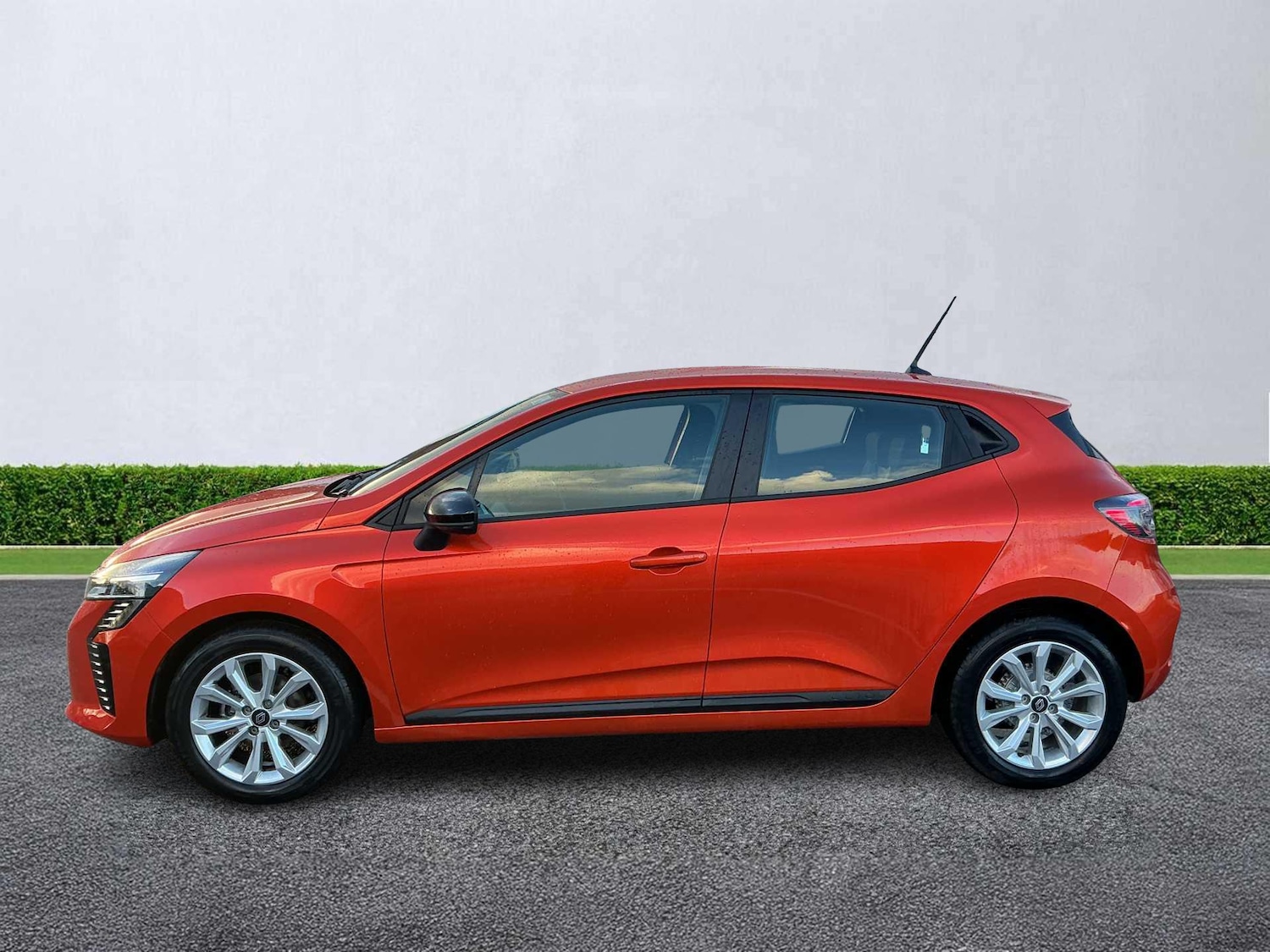Used Renault Clio 2025 for sale - 76969964: Photo 18