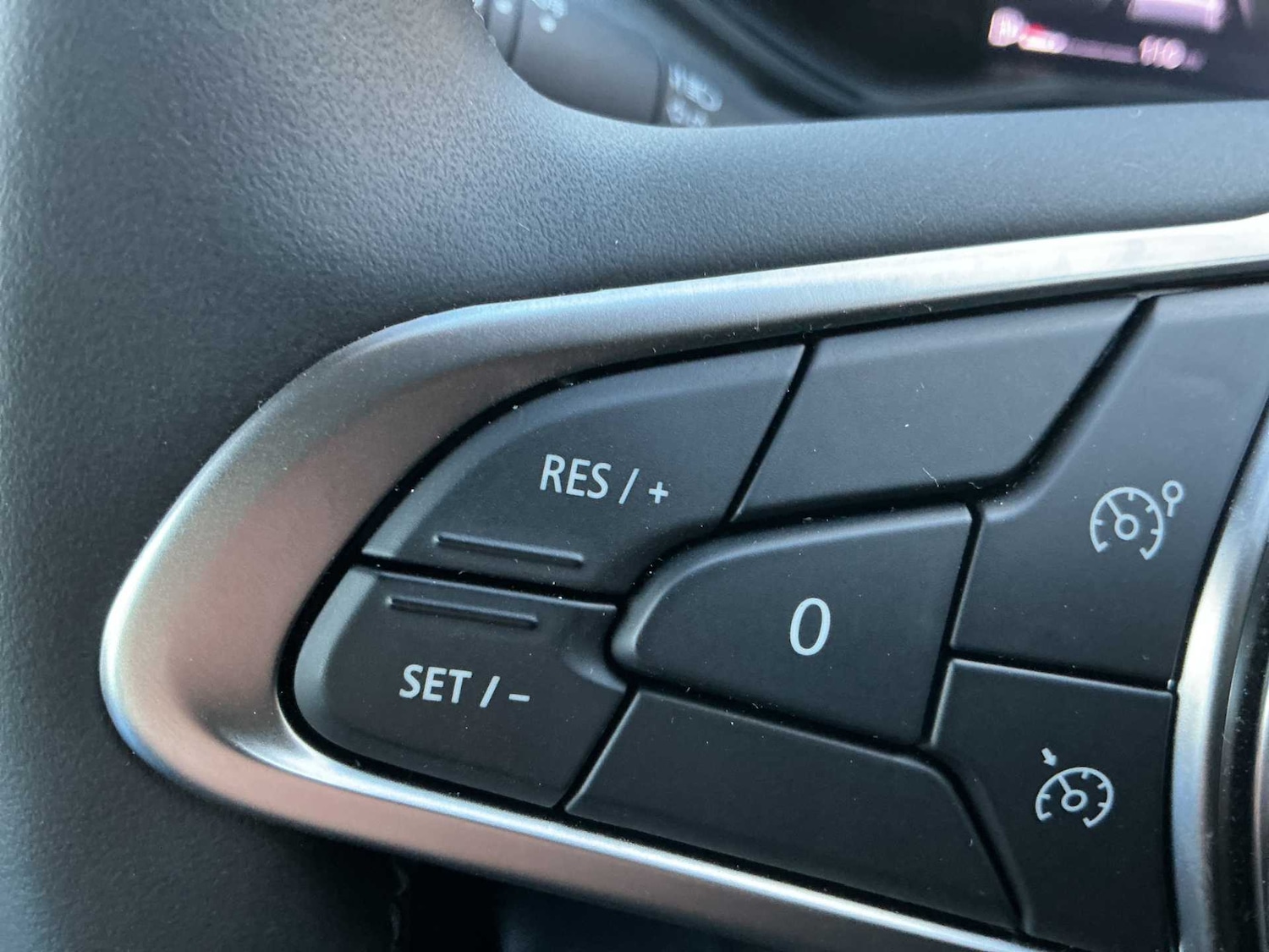 Used Renault Clio 2025 for sale - 76969964: Photo 24